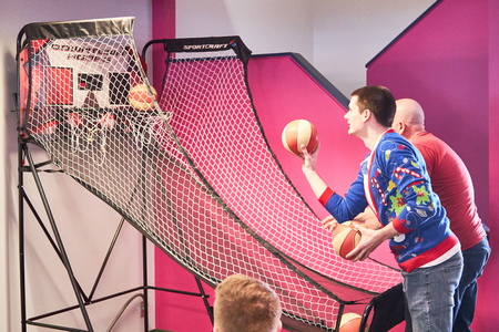 2019-12-06 14-08-45-63